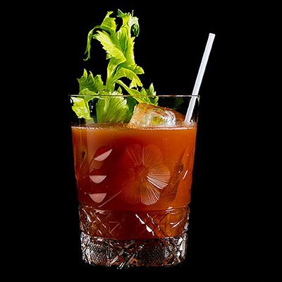 Bloody Mary dentro a un rock glass