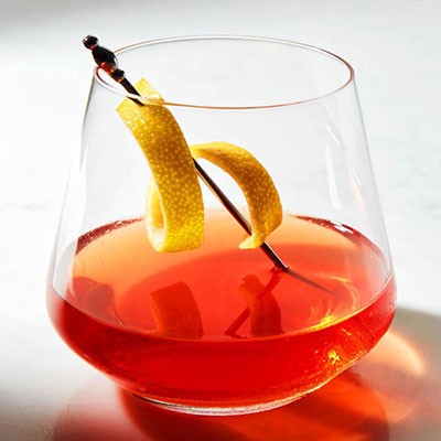 Cocktail con twist di limone
