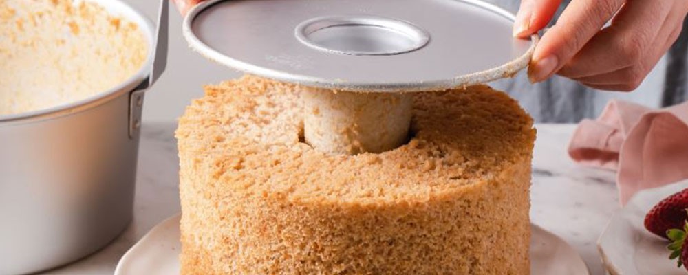 Stampo Chiffon cake: come si usa per una perfetta torta - PapoLab