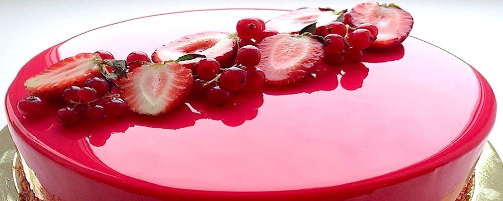 Glassa a specchio alla fragola