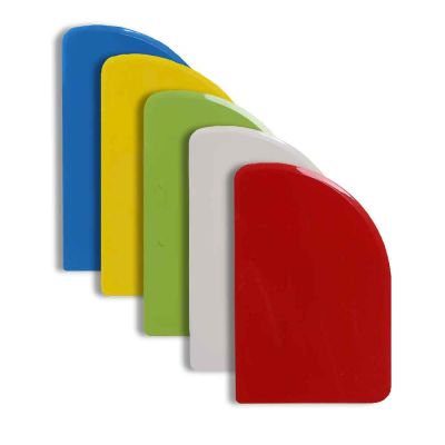 5 Spatole raschietto tagliapasta in plastica lato curvo colori assortiti